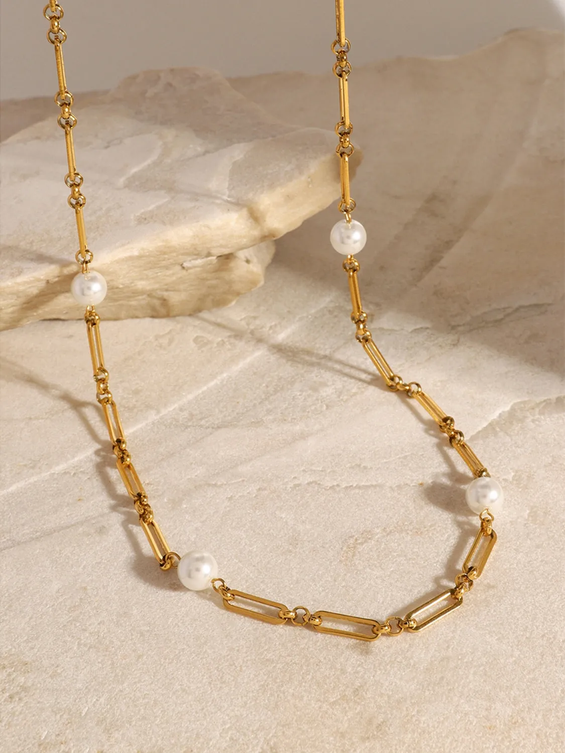 Elegant Paperclip Chain Necklace with Faux Pearls