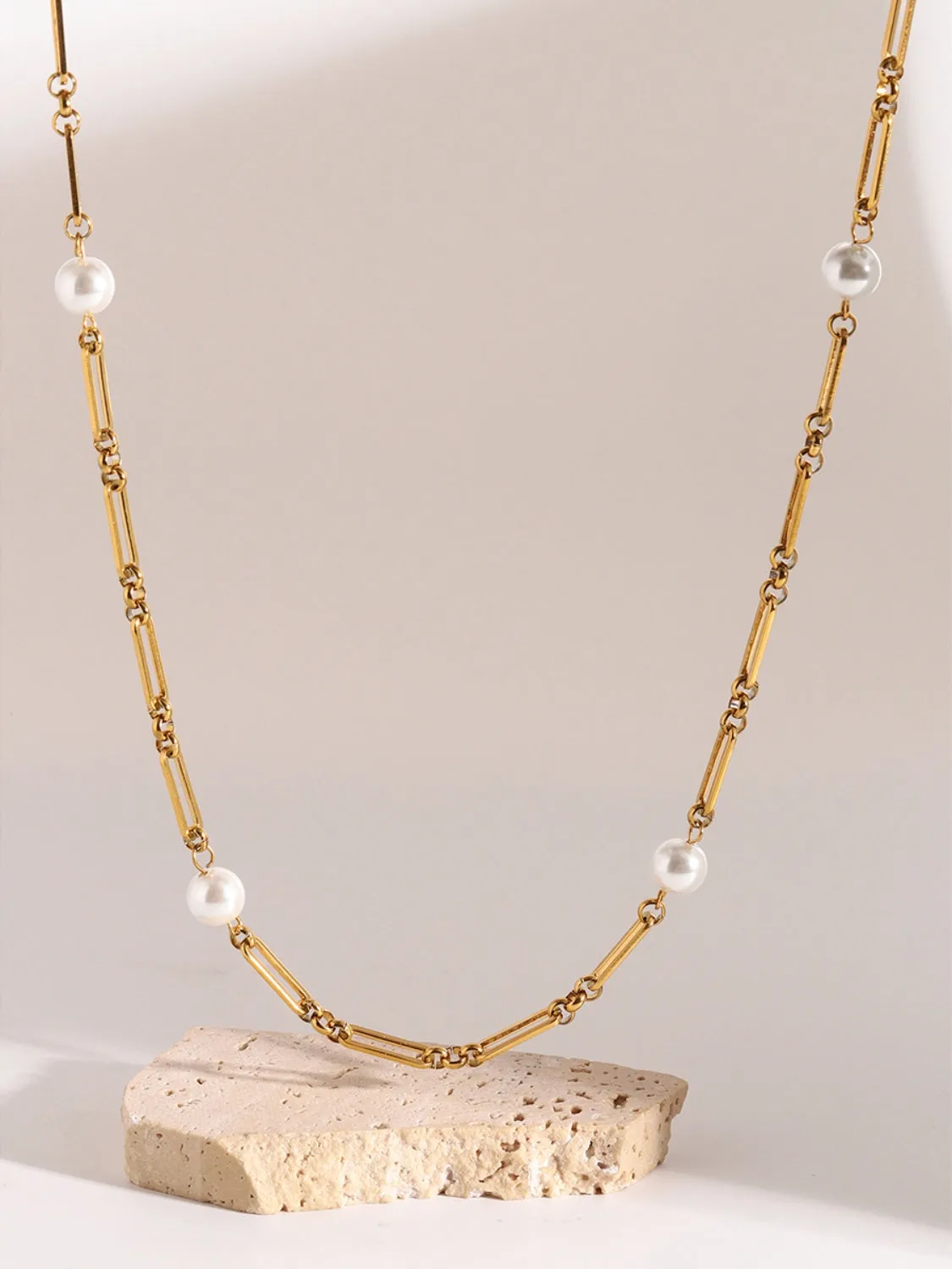 Elegant Paperclip Chain Necklace with Faux Pearls