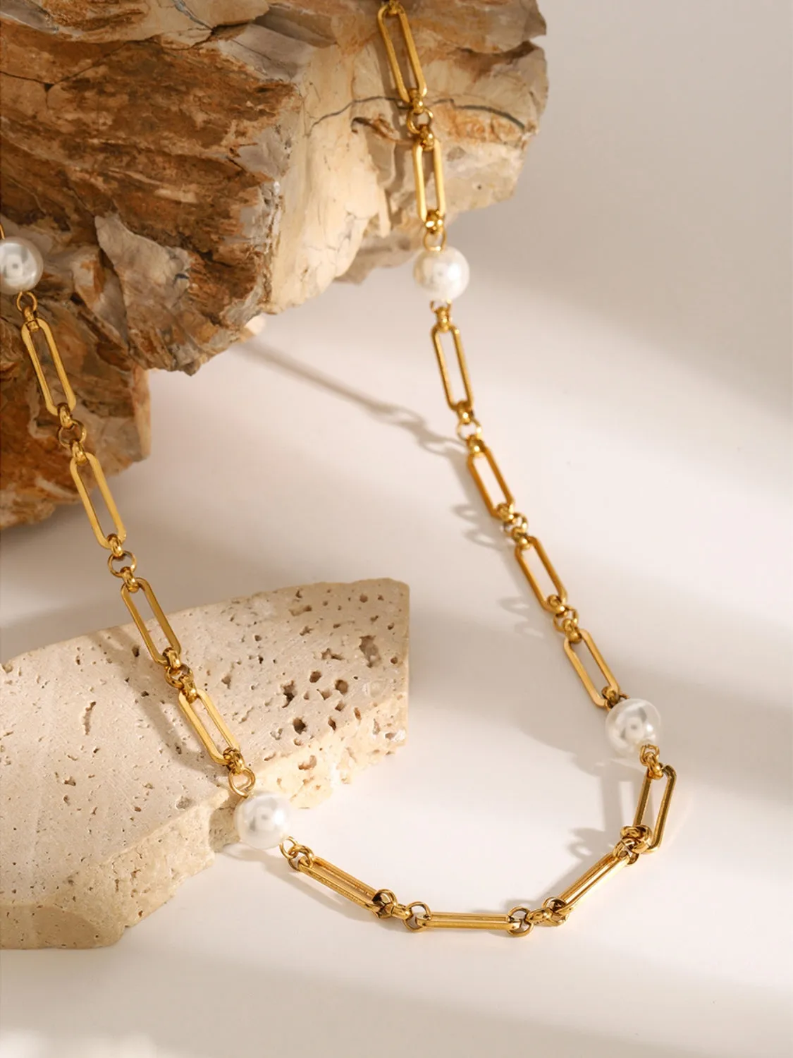 Elegant Paperclip Chain Necklace with Faux Pearls