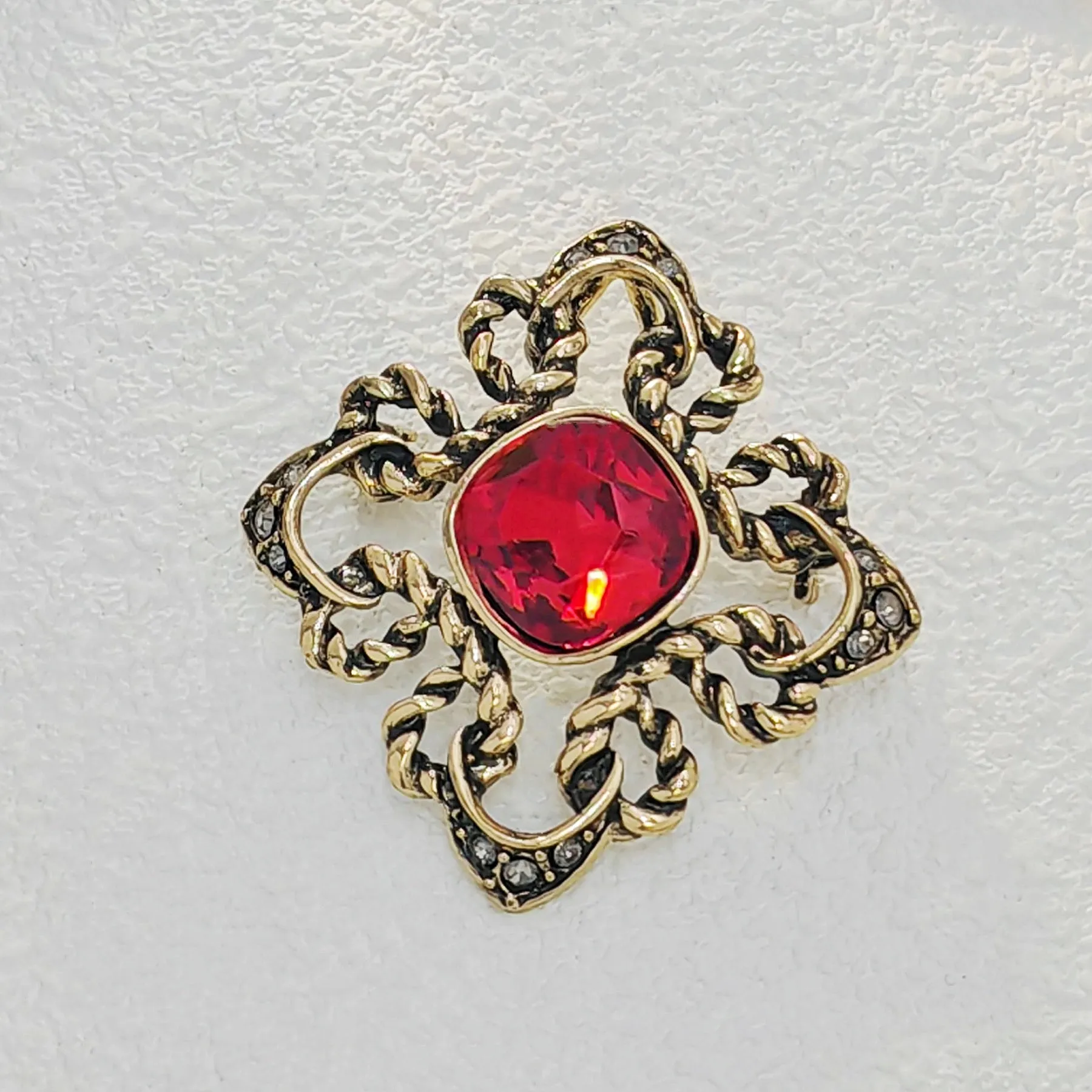 Fabulous Vintage Art Nouveau Red Rhinestone Brooch Pin Cross Jewely