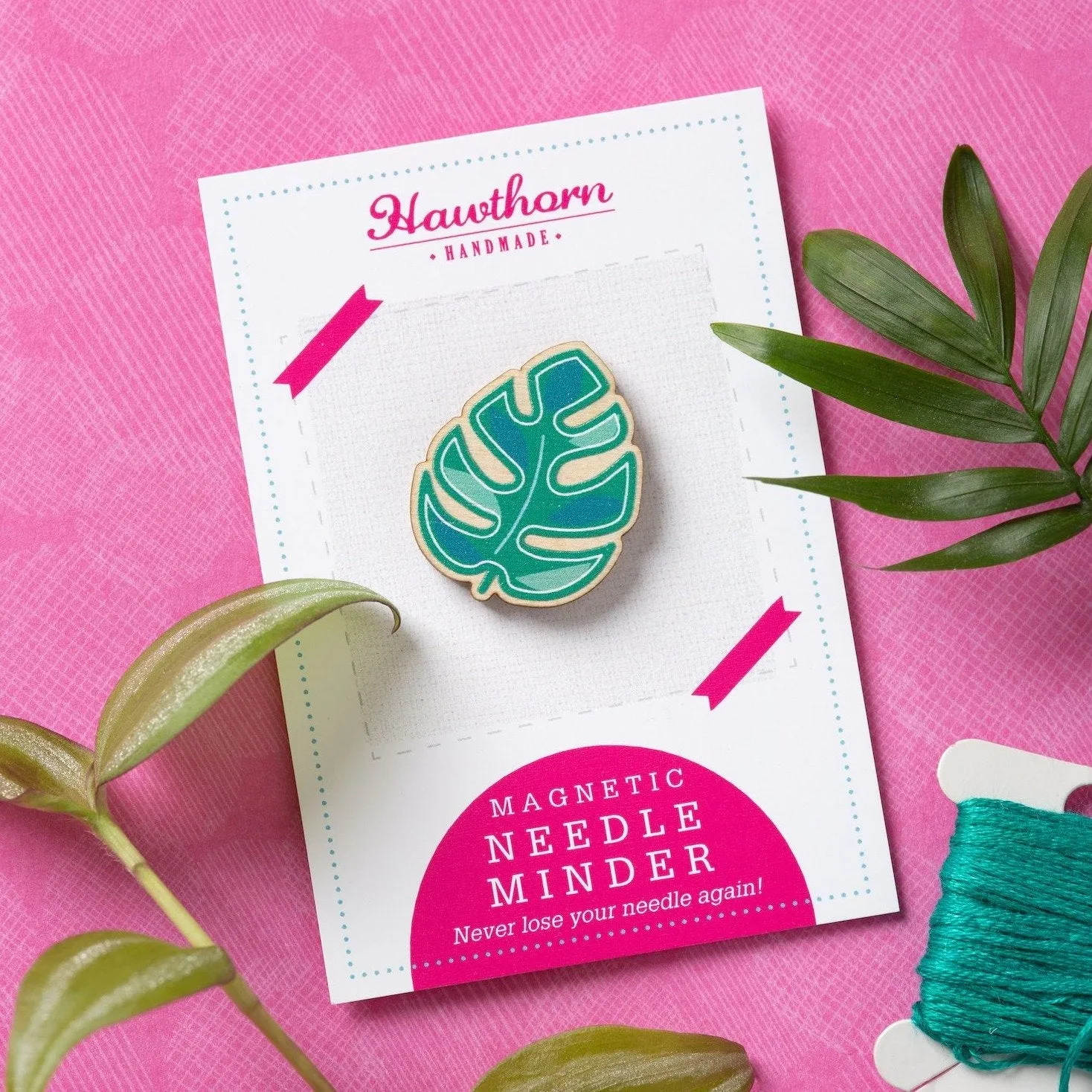 Monstera Leaf Magnetic Needle Minder