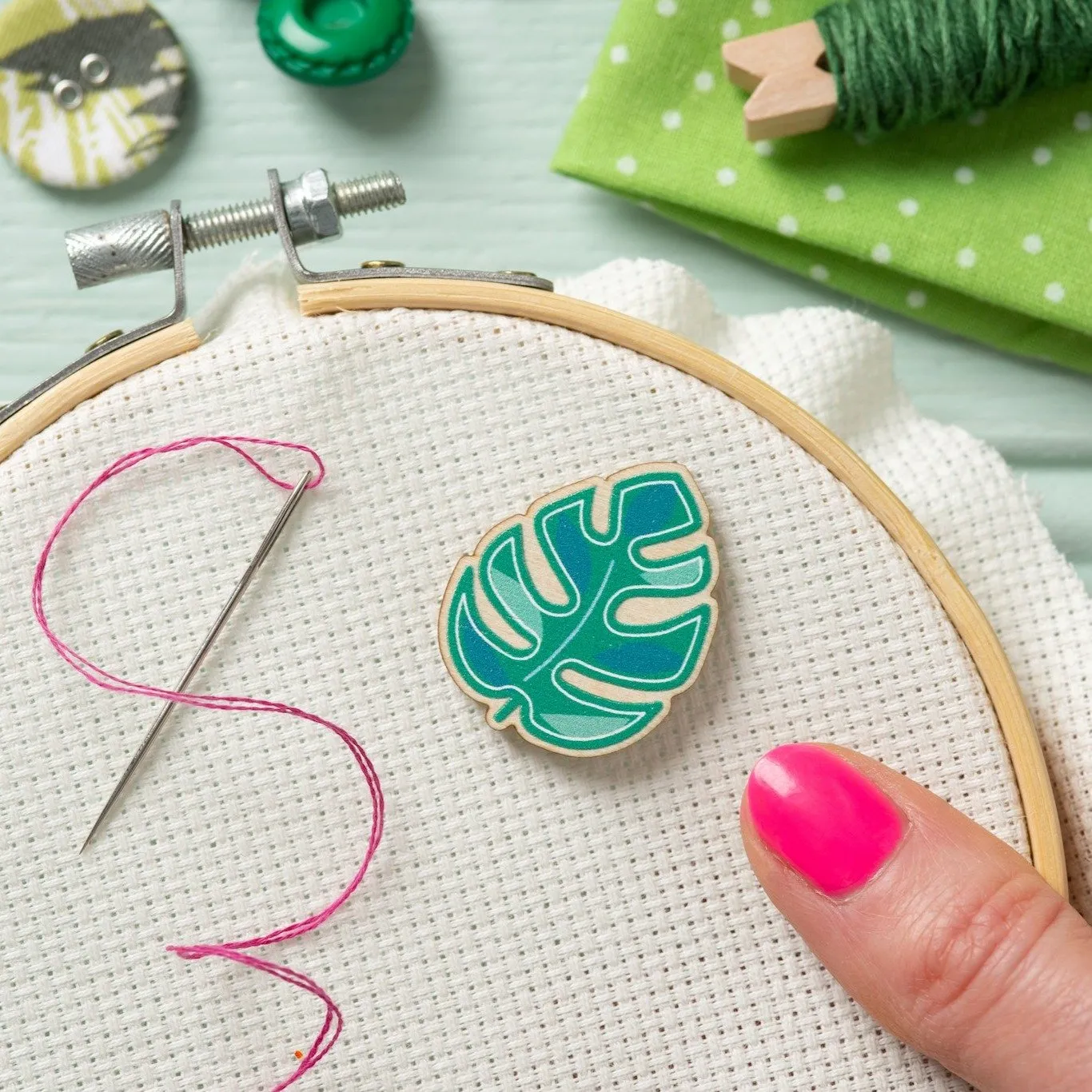 Monstera Leaf Magnetic Needle Minder