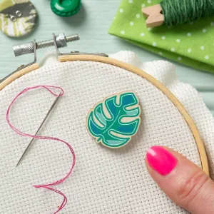 Monstera Leaf Magnetic Needle Minder