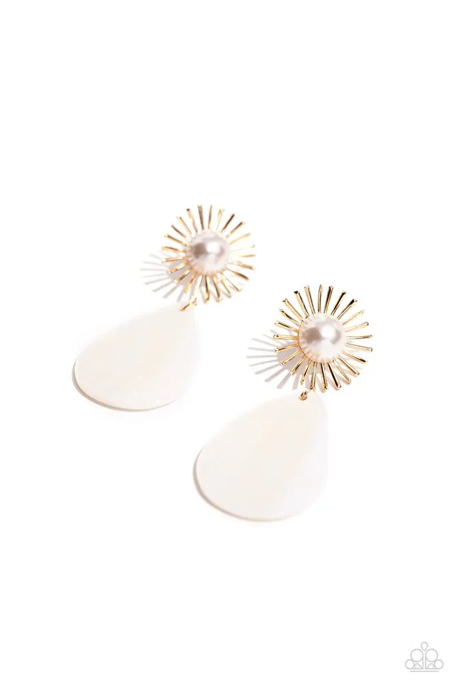 Paparazzi Earring ~ Sunburst Sophistication - Gold