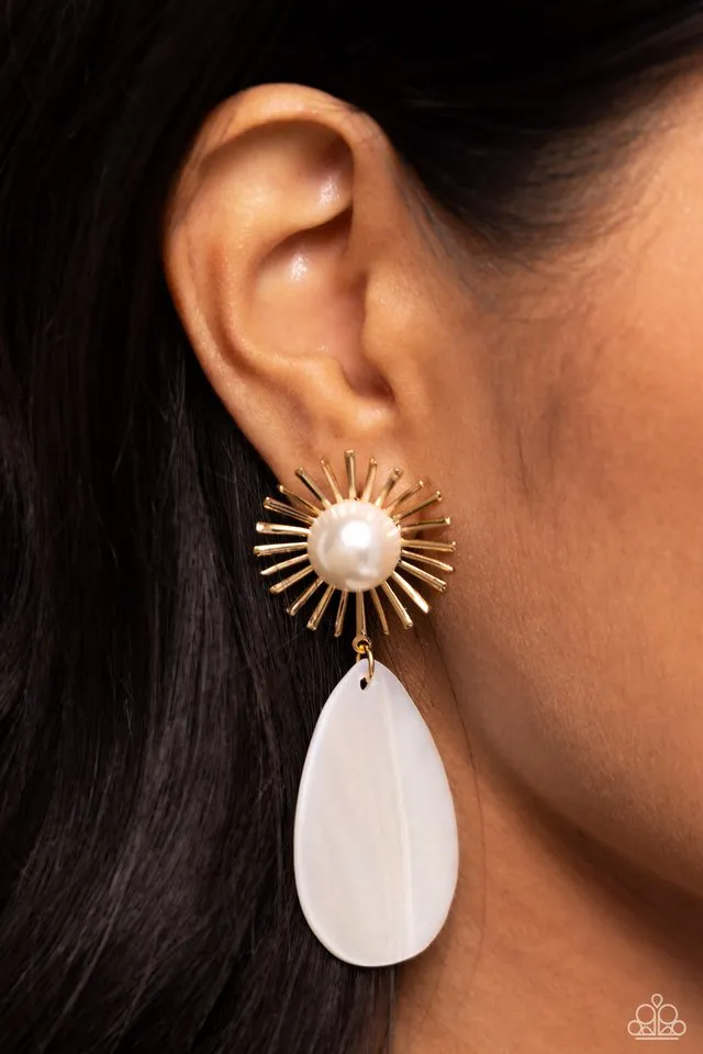 Paparazzi Earring ~ Sunburst Sophistication - Gold