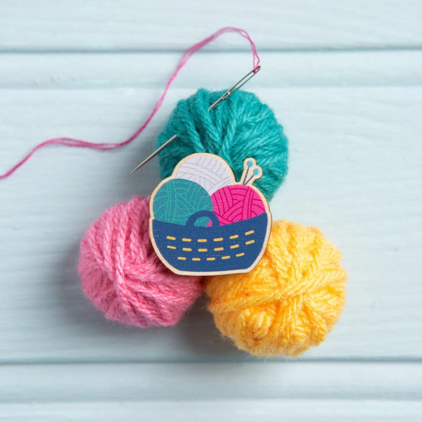 Yarn Basket Magnetic Needle Minder